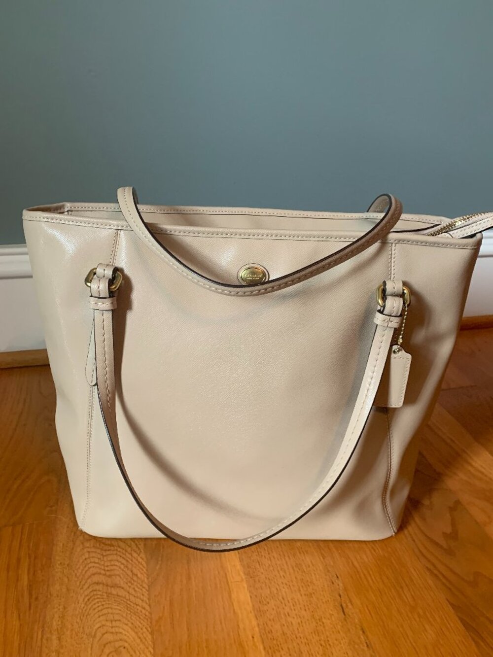 Coach Peyton Leather Zip Top Tote Bag